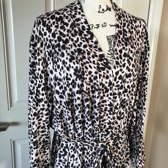 NWT Thalia Sodi Robe & Chemise Set Animal Print - Picture 3 of 8
